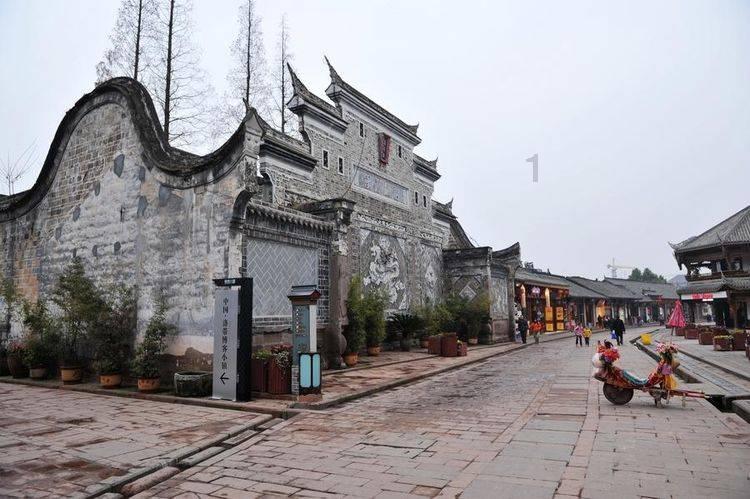 女生说谁跟你套近乎了还不可以聊聊天了怎么回?- 专业问答网站